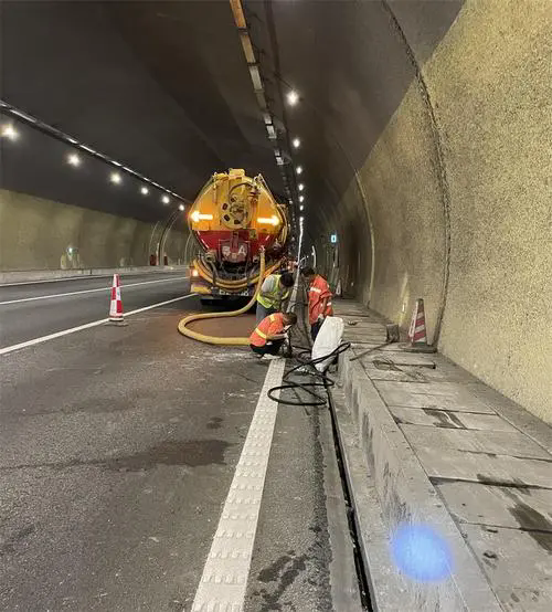 山东隧道排水渠清淤